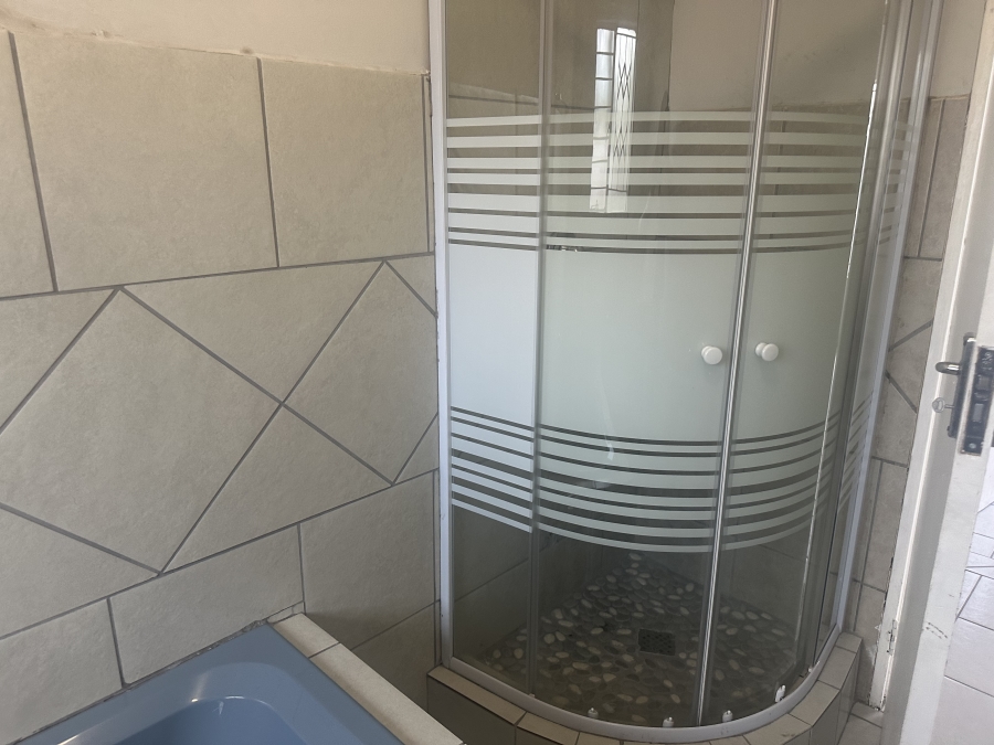 To Let 3 Bedroom Property for Rent in Oos Einde North West